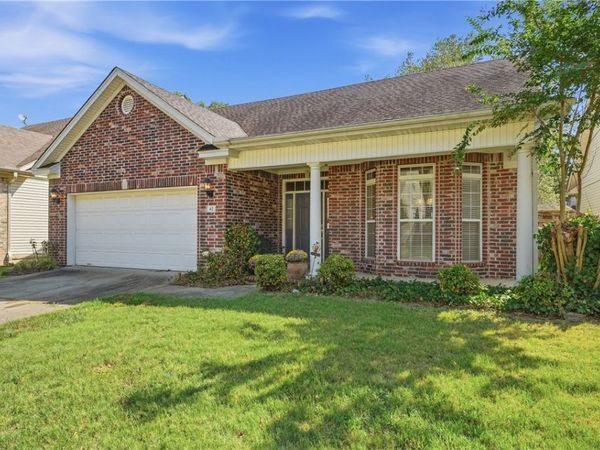 42 Courtside Place , Littlerock, AR 72210