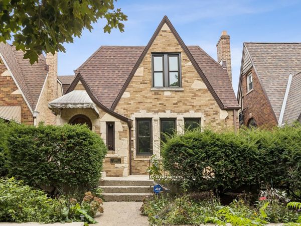 1749 N Newland Avenue, Chicago, IL 60707