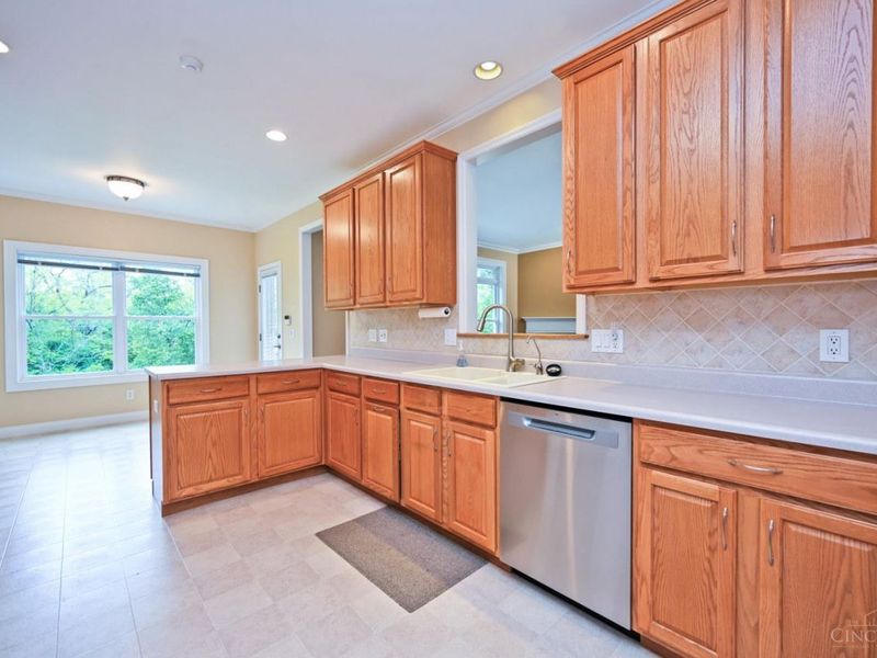 8630 Kates Way, West Chester, OH 45069 Photo 19