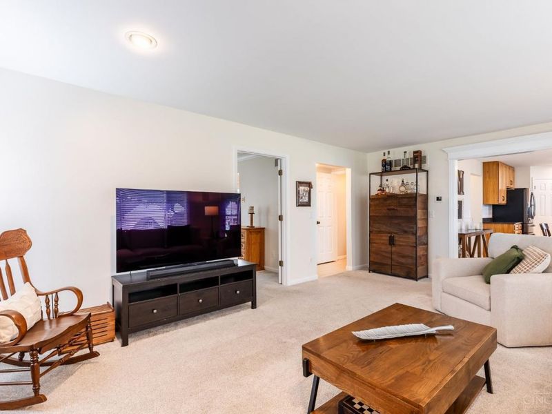 5013 Barnsby Lane, Union Township, OH 45244 Photo 9