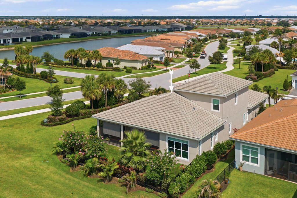 9111 SW Roccia Way, Port Saint Lucie, FL 34987 Photo