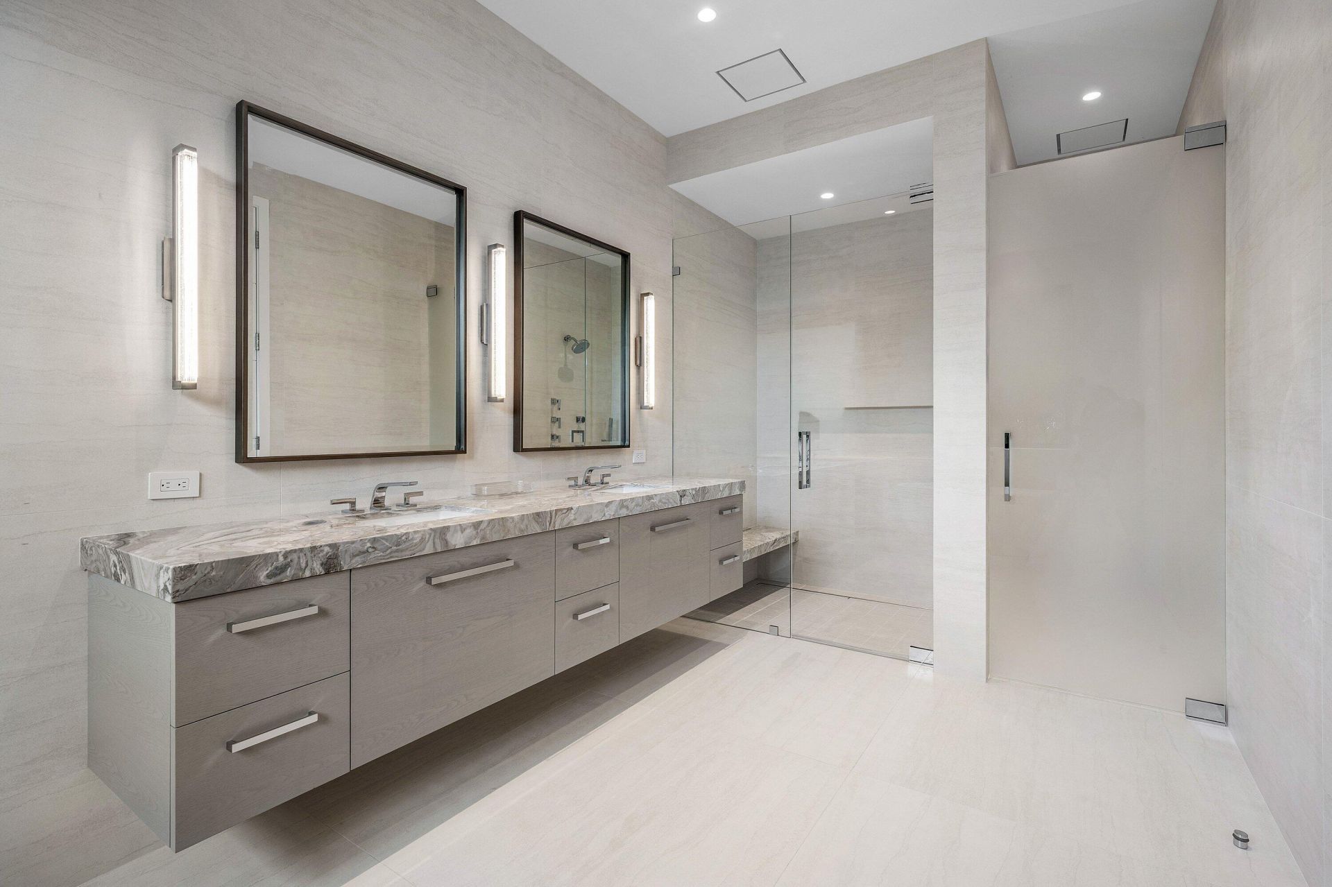 145 Alhambra Place, West Palm Beach, FL 33405 Photo