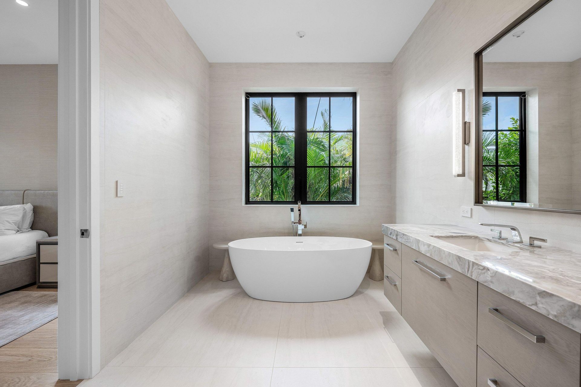 145 Alhambra Place, West Palm Beach, FL 33405 Photo