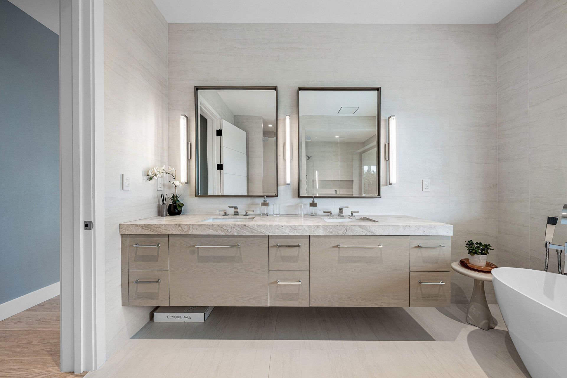 145 Alhambra Place, West Palm Beach, FL 33405 Photo