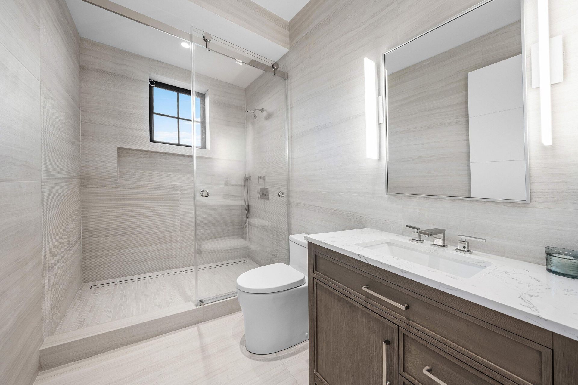 145 Alhambra Place, West Palm Beach, FL 33405 Photo