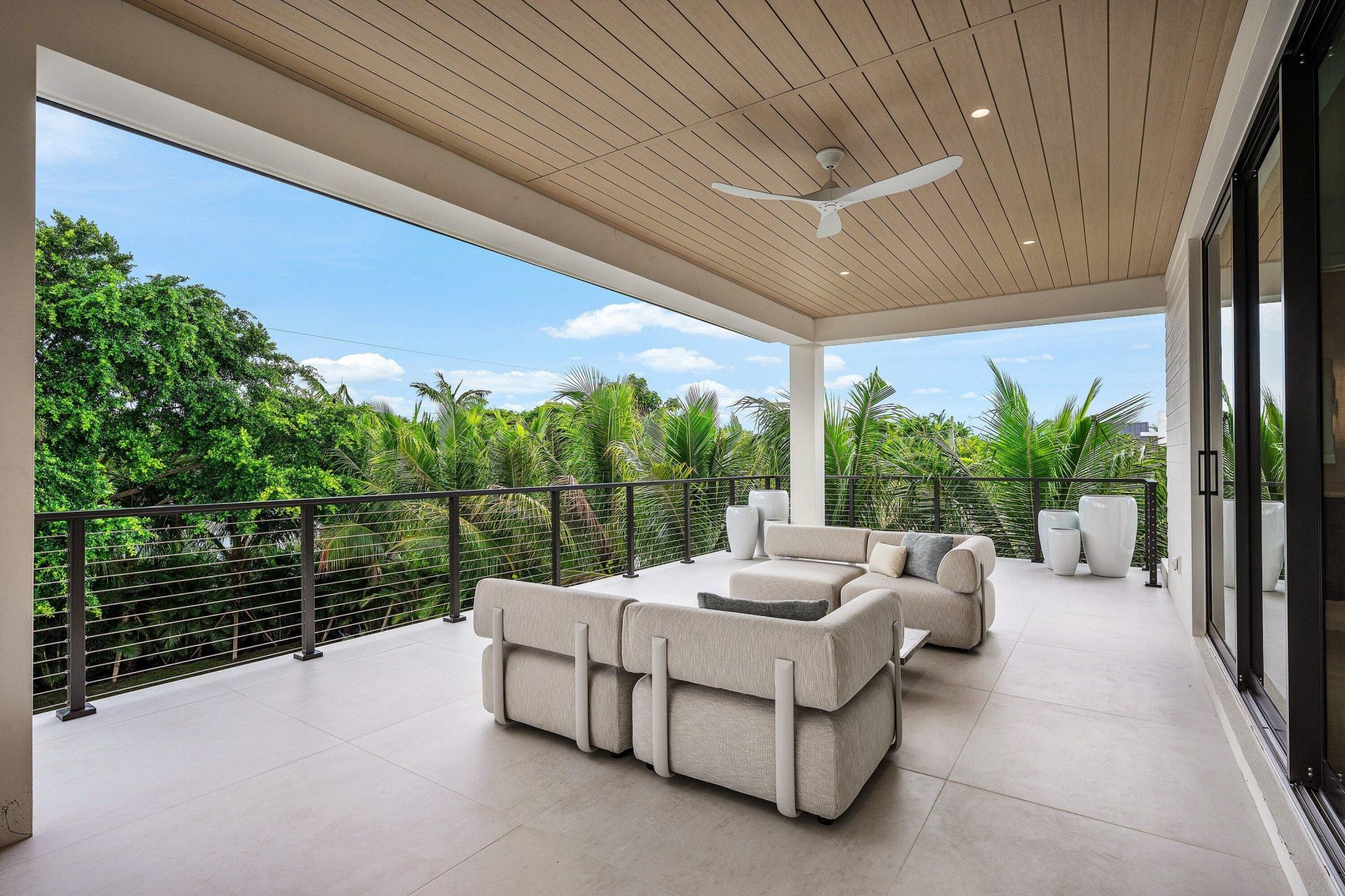 145 Alhambra Place, West Palm Beach, FL 33405 Photo