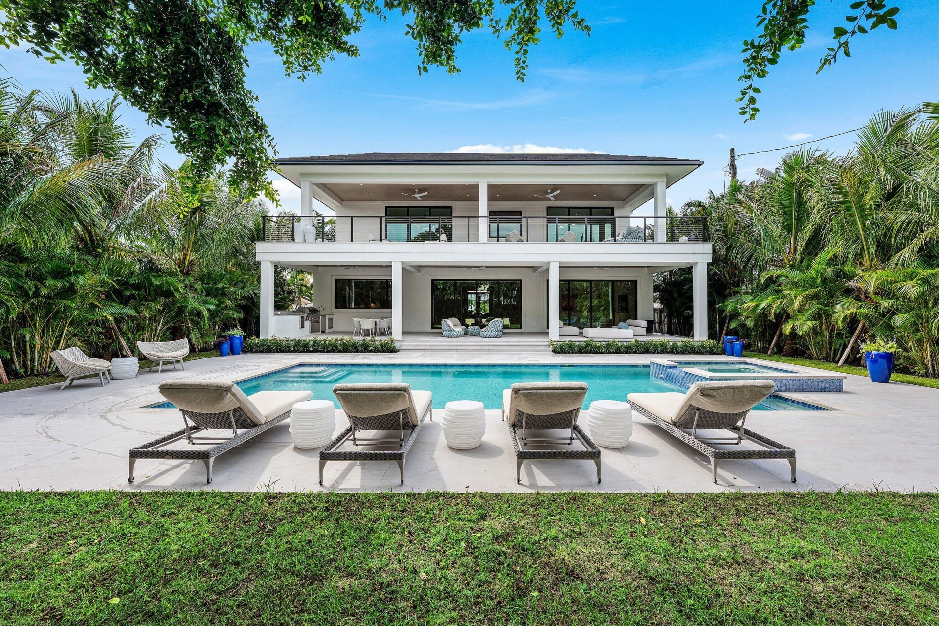 145 Alhambra Place, West Palm Beach, FL 33405 Photo