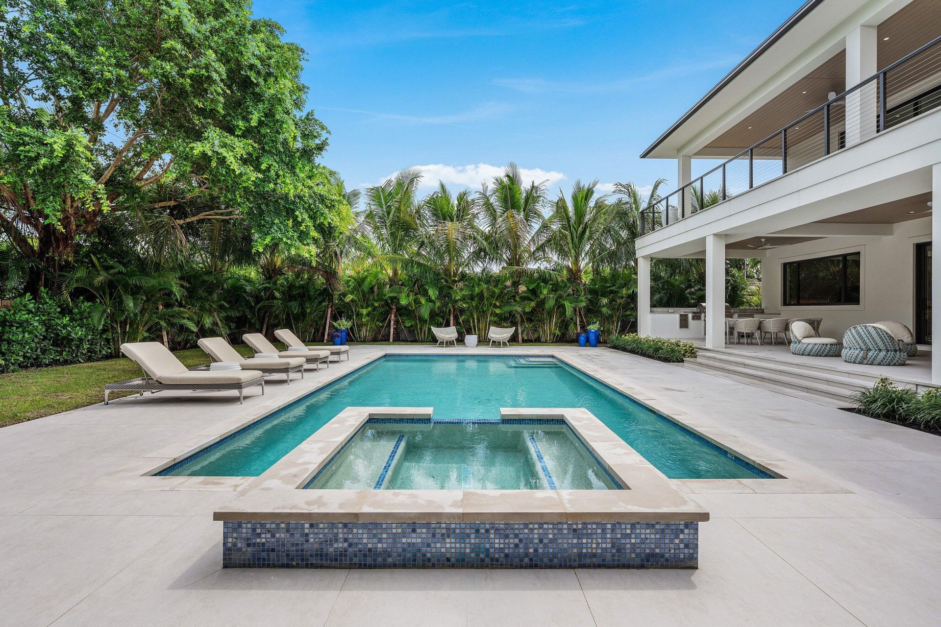 145 Alhambra Place, West Palm Beach, FL 33405 Photo