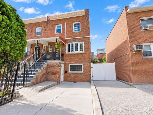3035 Yates Avenue , Bronx, NY 10469