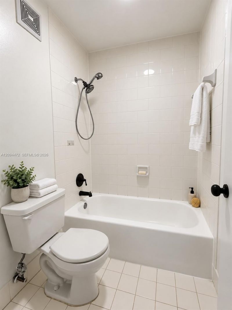 12124 Saint Andrews Pl , Unit 305, Miramar, FL 33025 Photo