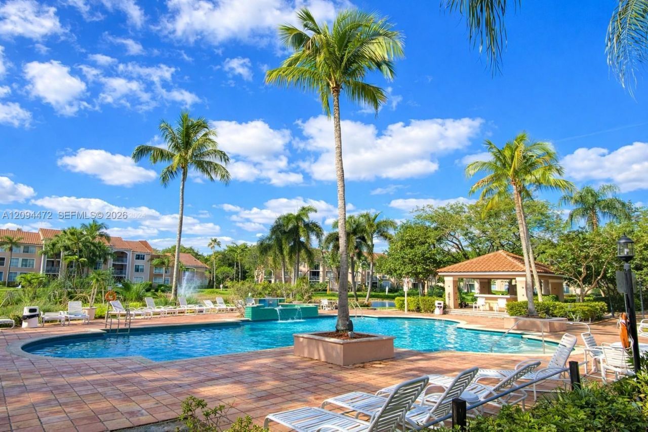 12124 Saint Andrews Pl , Unit 305, Miramar, FL 33025 Photo