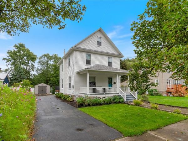 106 Charlotte Street , Newark, NY 14513