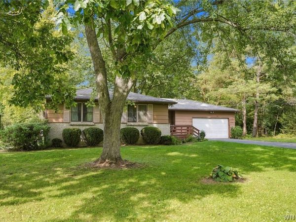 11794 Clinton Street, Alden, NY 14004