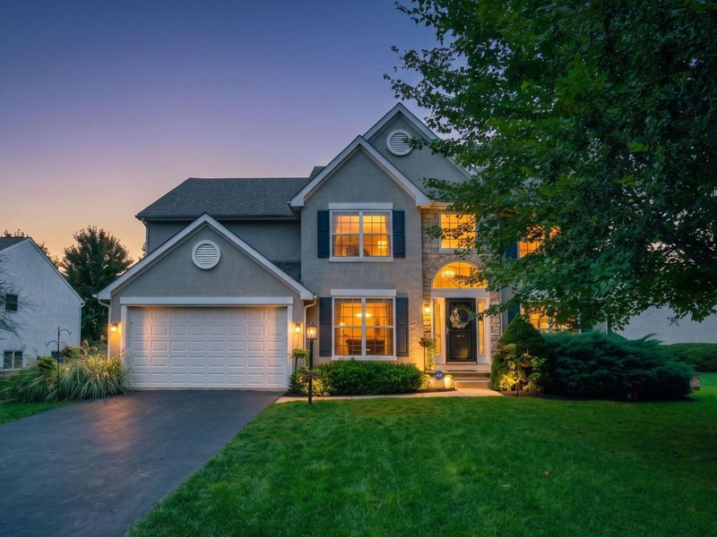 5973 Hampton Corners N, Hilliard, OH 43026 Photo 2