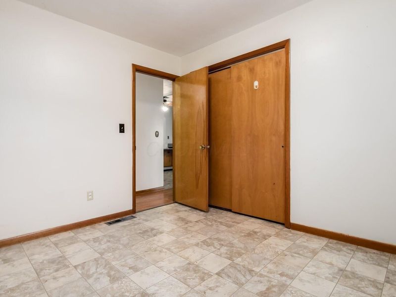 1735 Holly Drive, Zanesville, OH 43701 Photo 10