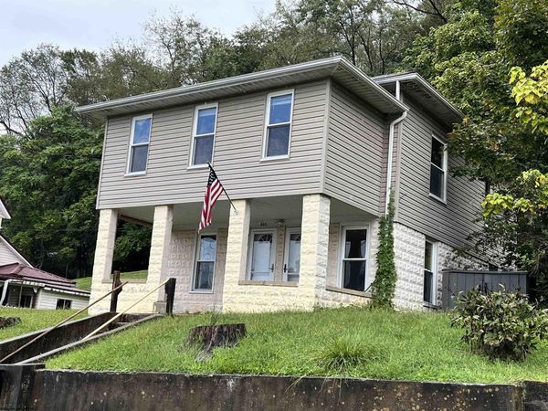 403 S Walnut Street, Philippi, WV 26416
