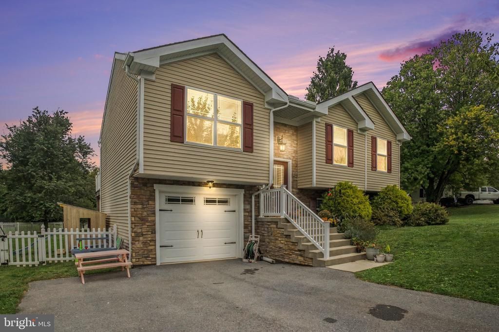 41 DEN MAR DRIVE , HOLTWOOD, PA 17532
