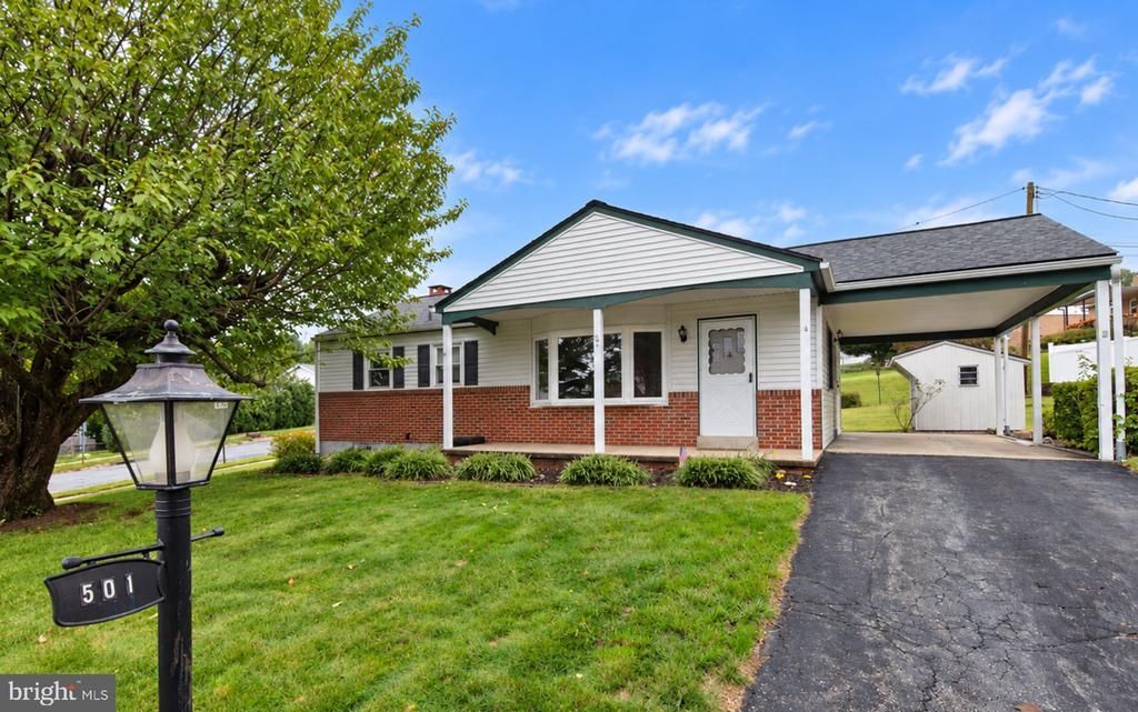 501 S STERLEY STREET, SHILLINGTON, PA 19607
