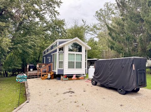 Main Photo