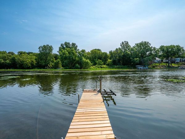 12050 48th Avenue N, Plymouth, MN 55442