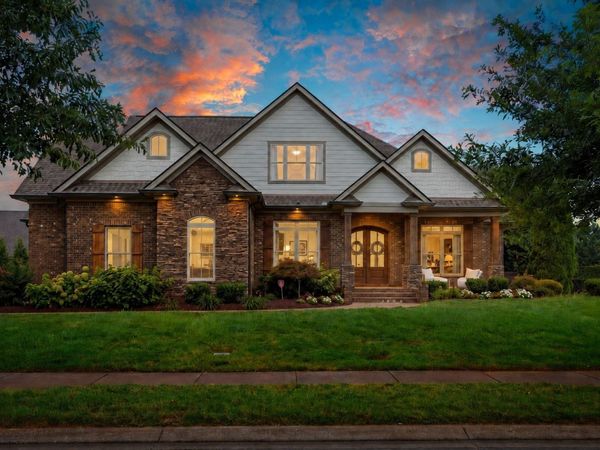 2018 Fairhaven Ln , Murfreesboro, TN 37128