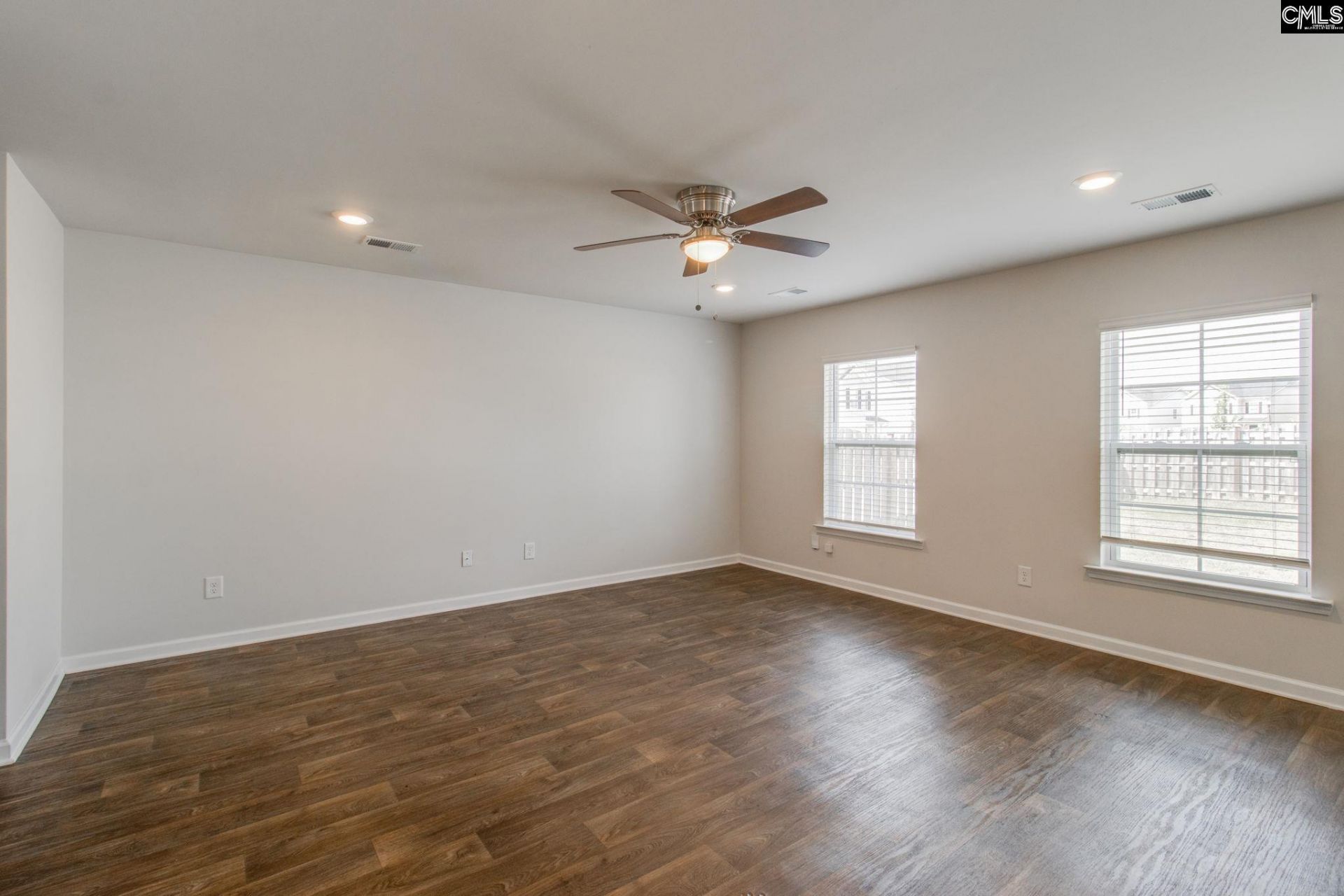 481 Red Poll Way  Photo 4