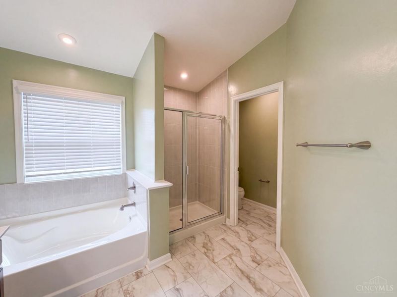 4370 Waters Edge Lane, Turtle Creek Township, OH 45036 Photo 14