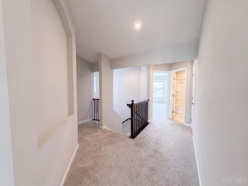 4370 Waters Edge Lane, Turtle Creek Township, OH 45036 Photo 6