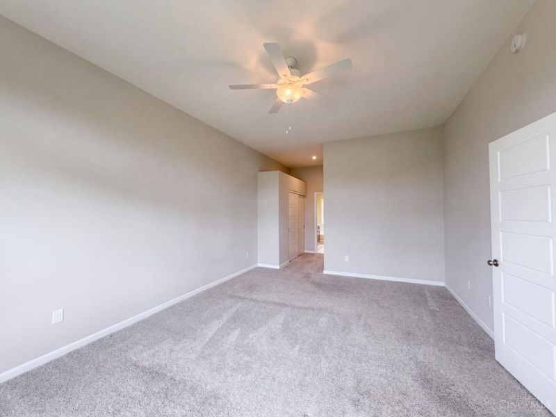 4370 Waters Edge Lane, Turtle Creek Township, OH 45036 Photo 7