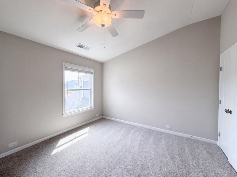 4370 Waters Edge Lane, Turtle Creek Township, OH 45036 Photo 8