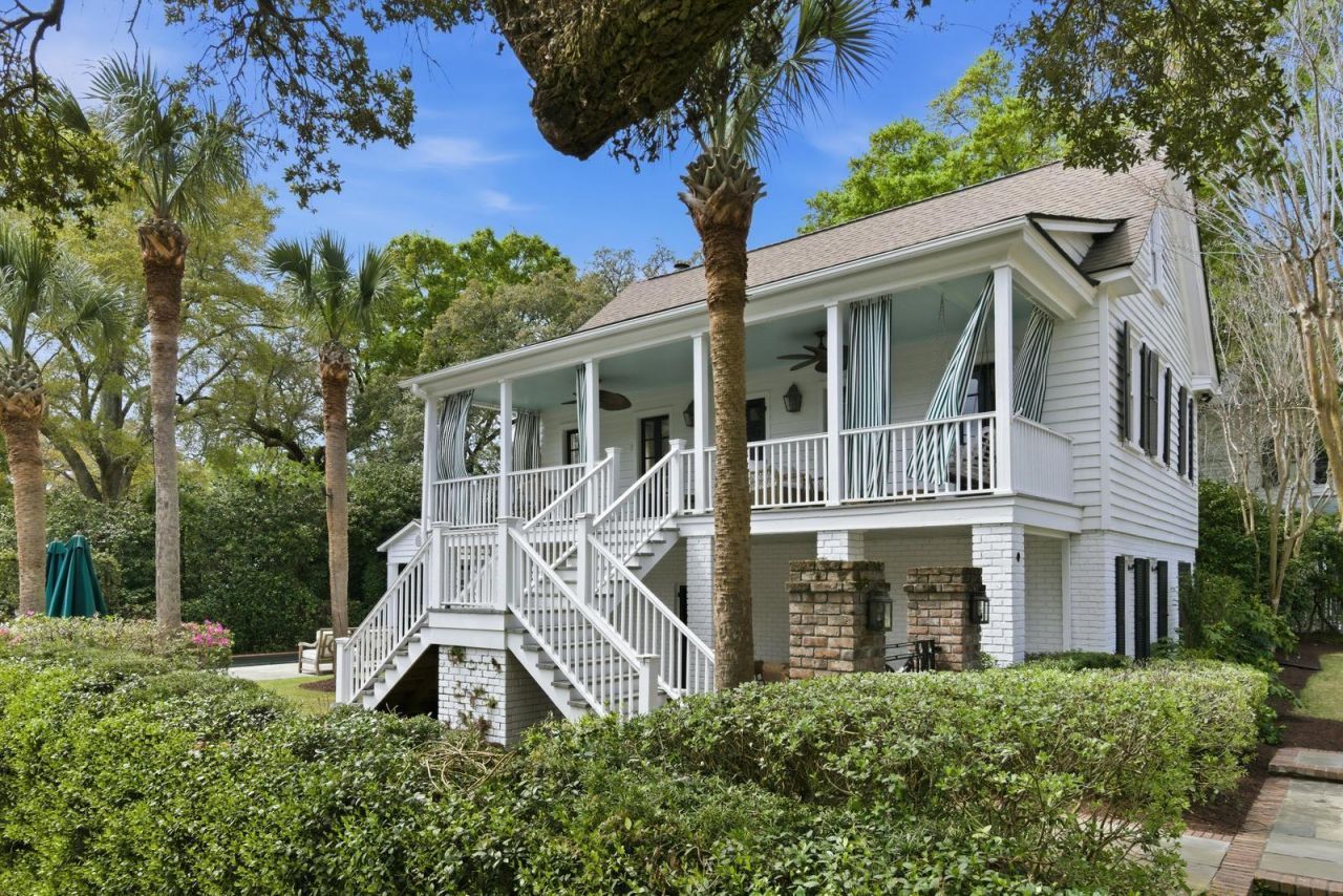 207 Pitt Street Photo 10