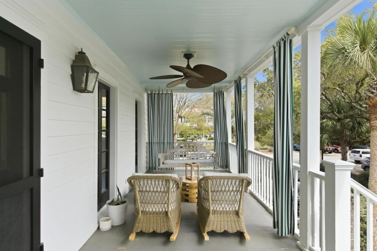 207 Pitt Street Photo 16