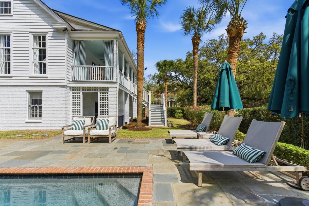207 Pitt Street Photo 42