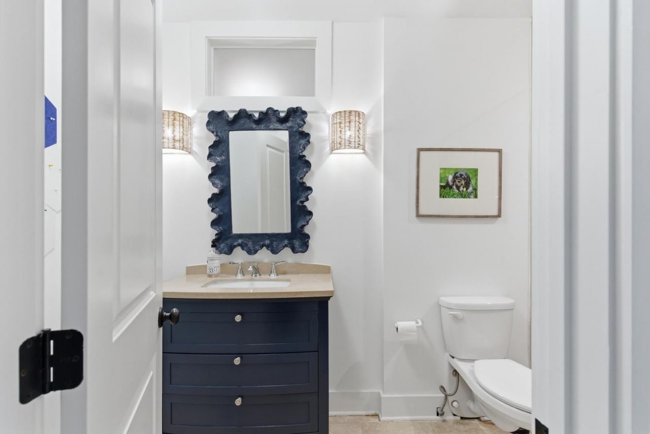 207 Pitt Street Photo 48