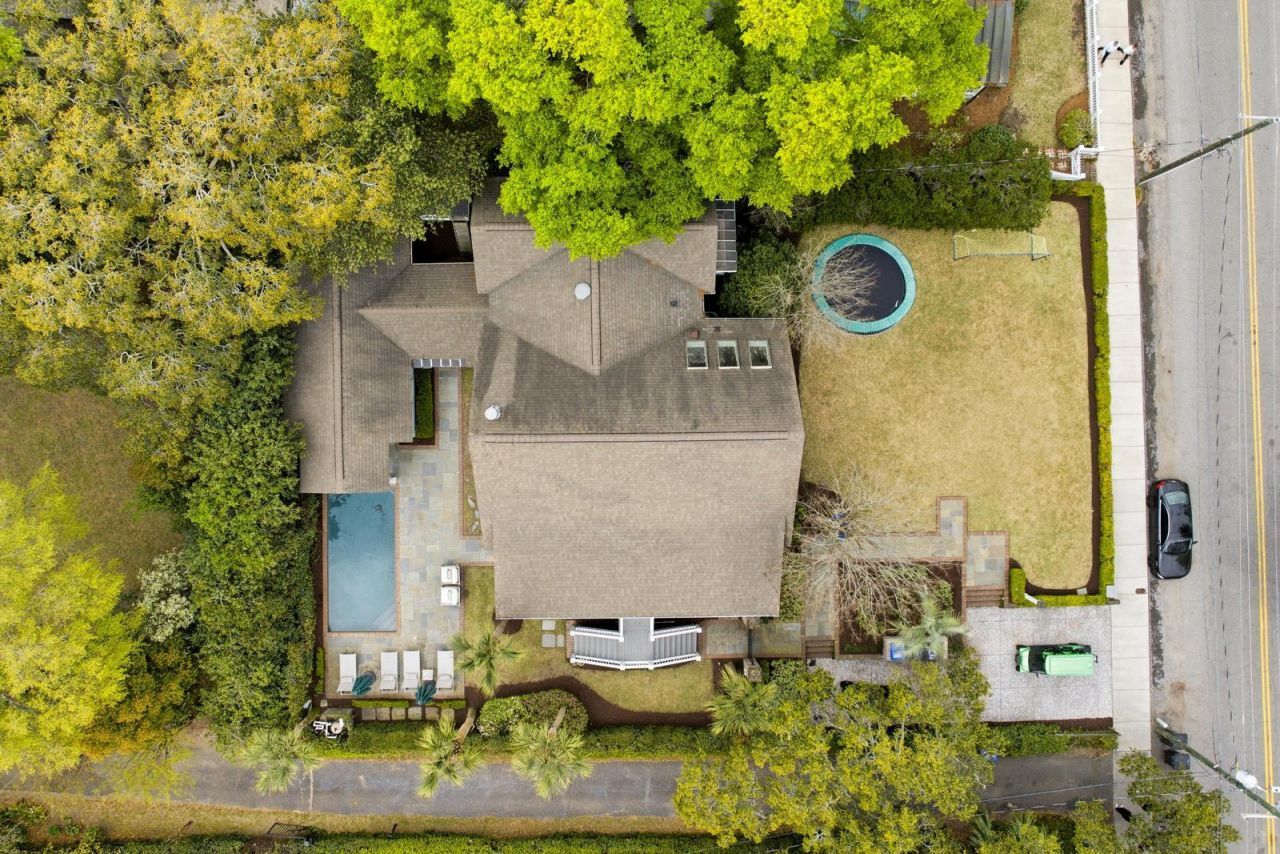 207 Pitt Street Photo 57
