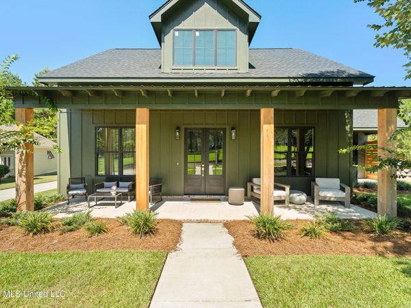 30 May Apple Avenue, Hattiesburg, MS 39402