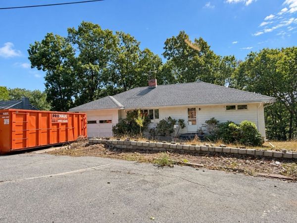 15 Kelley Rd, Salem, MA 01970