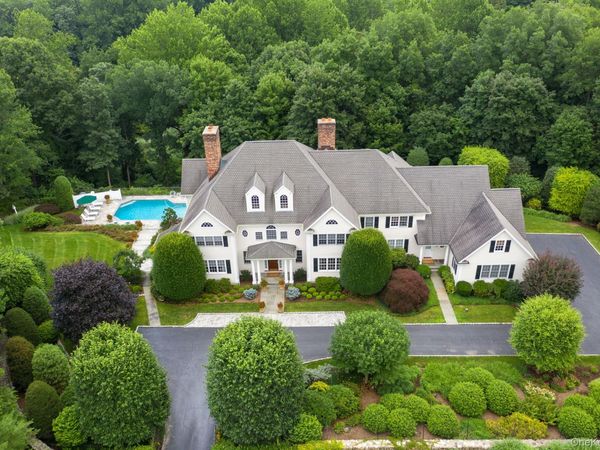11 S Eastern Farm Road , Pound Ridge, NY 10576