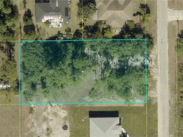 921 State AVE, LEHIGH ACRES, FL 33972