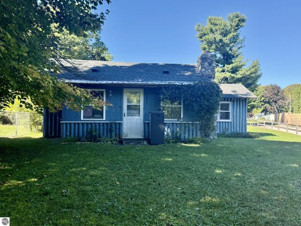 2927 Main Street N, Central Lake, MI 49622