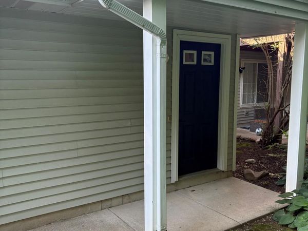 217 Hunters Lane NE, Unit 6, Rockford, MI 49341