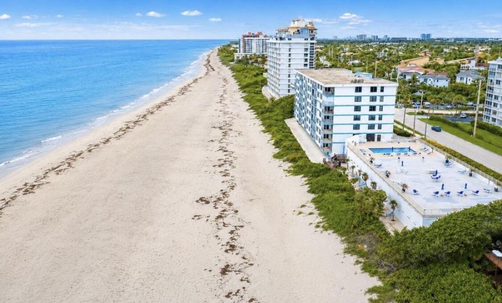 900 Ocean Drive, Unit 706, Juno Beach, FL 33408 Photo