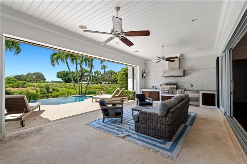 11 Country Road E, Village of Golf, FL 33436 Photo