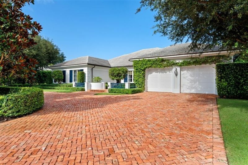 11 Country Road E, Village of Golf, FL 33436 Photo