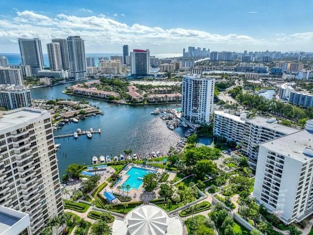 600 Three Islands Boulevard, Unit 1010, Hallandale Beach, FL 33009 Photo