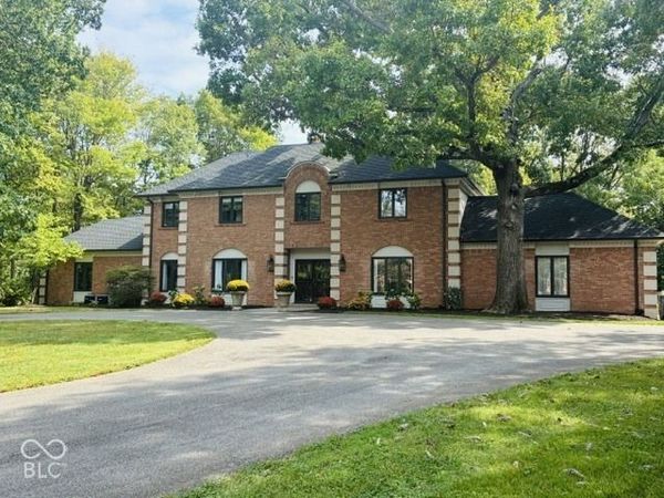 911 Round Table Court , Indianapolis, IN 46260