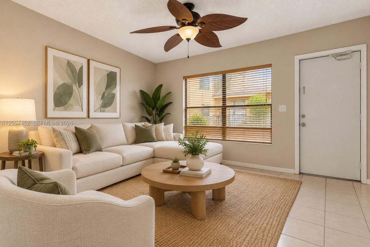2655 W 67th Pl, Unit 14-13, Hialeah, FL 33016 Photo