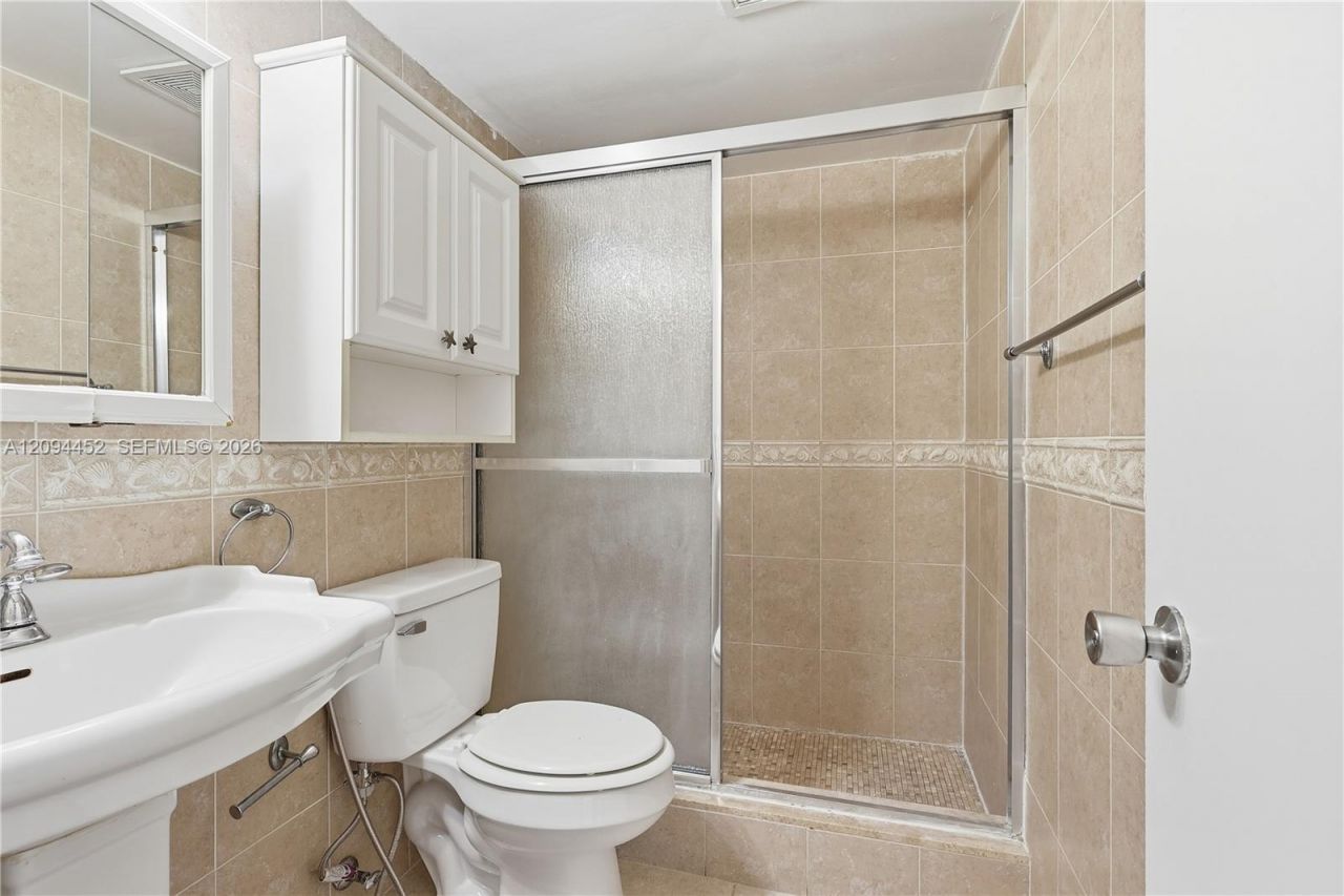 2655 W 67th Pl, Unit 14-13, Hialeah, FL 33016 Photo