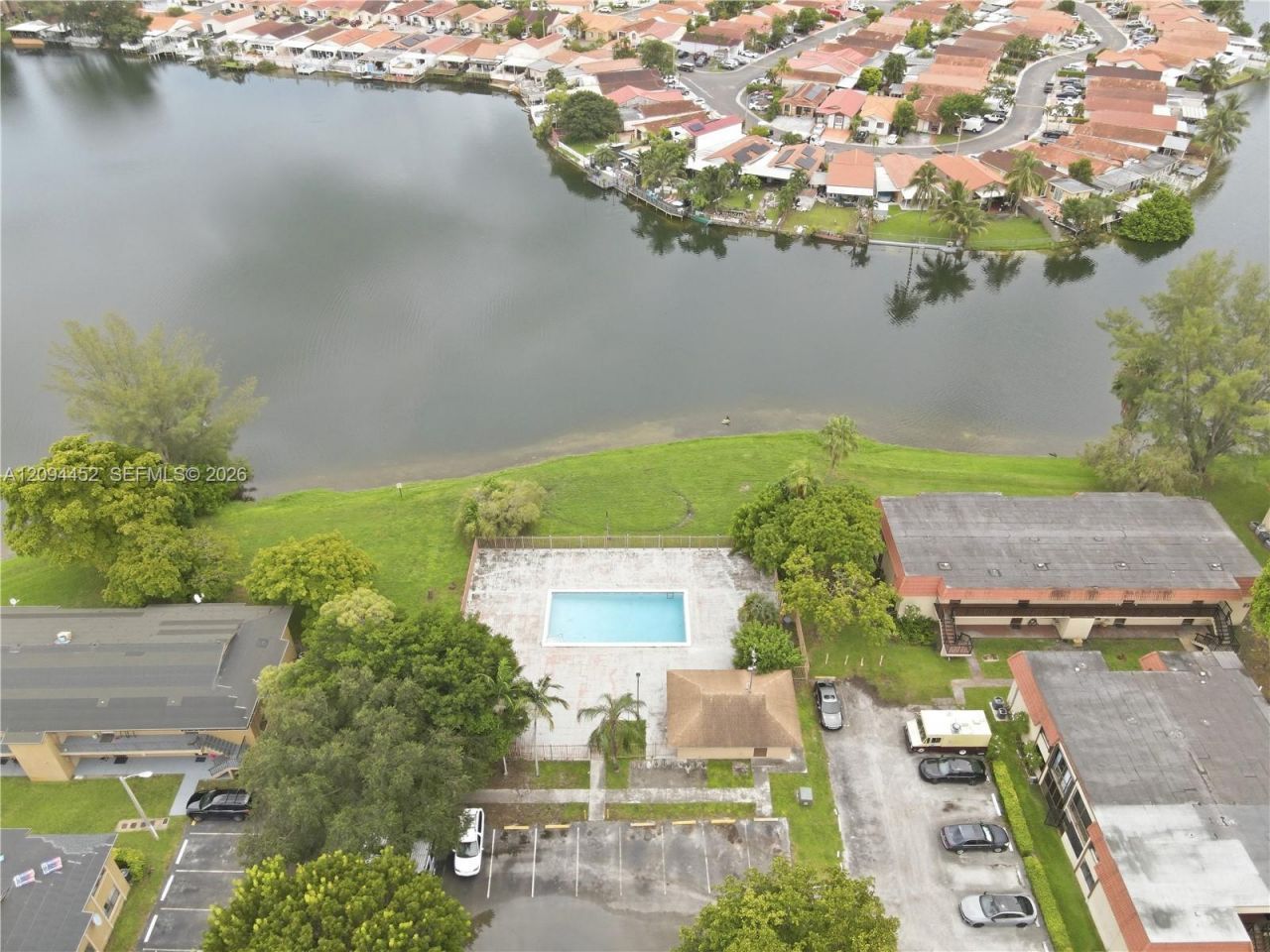 2655 W 67th Pl, Unit 14-13, Hialeah, FL 33016 Photo