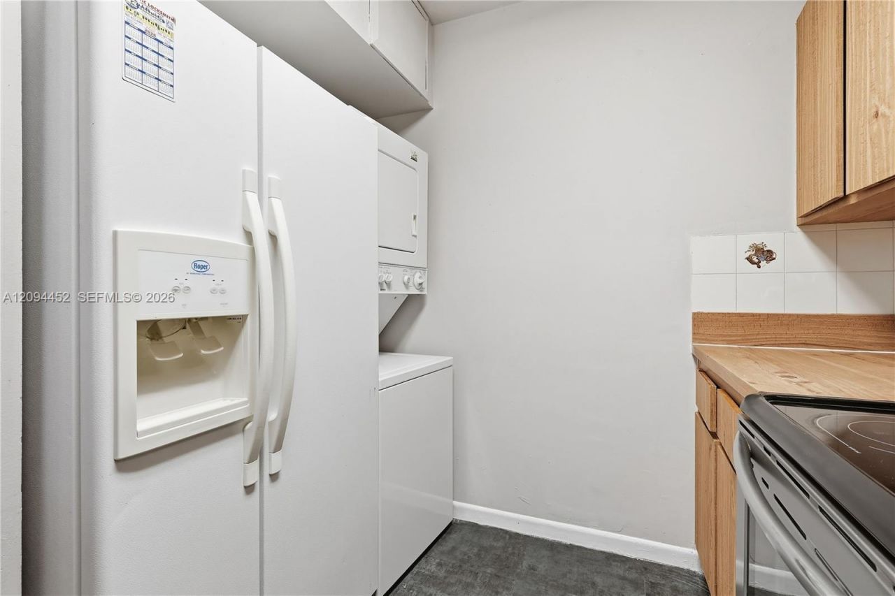 2655 W 67th Pl, Unit 14-13, Hialeah, FL 33016 Photo